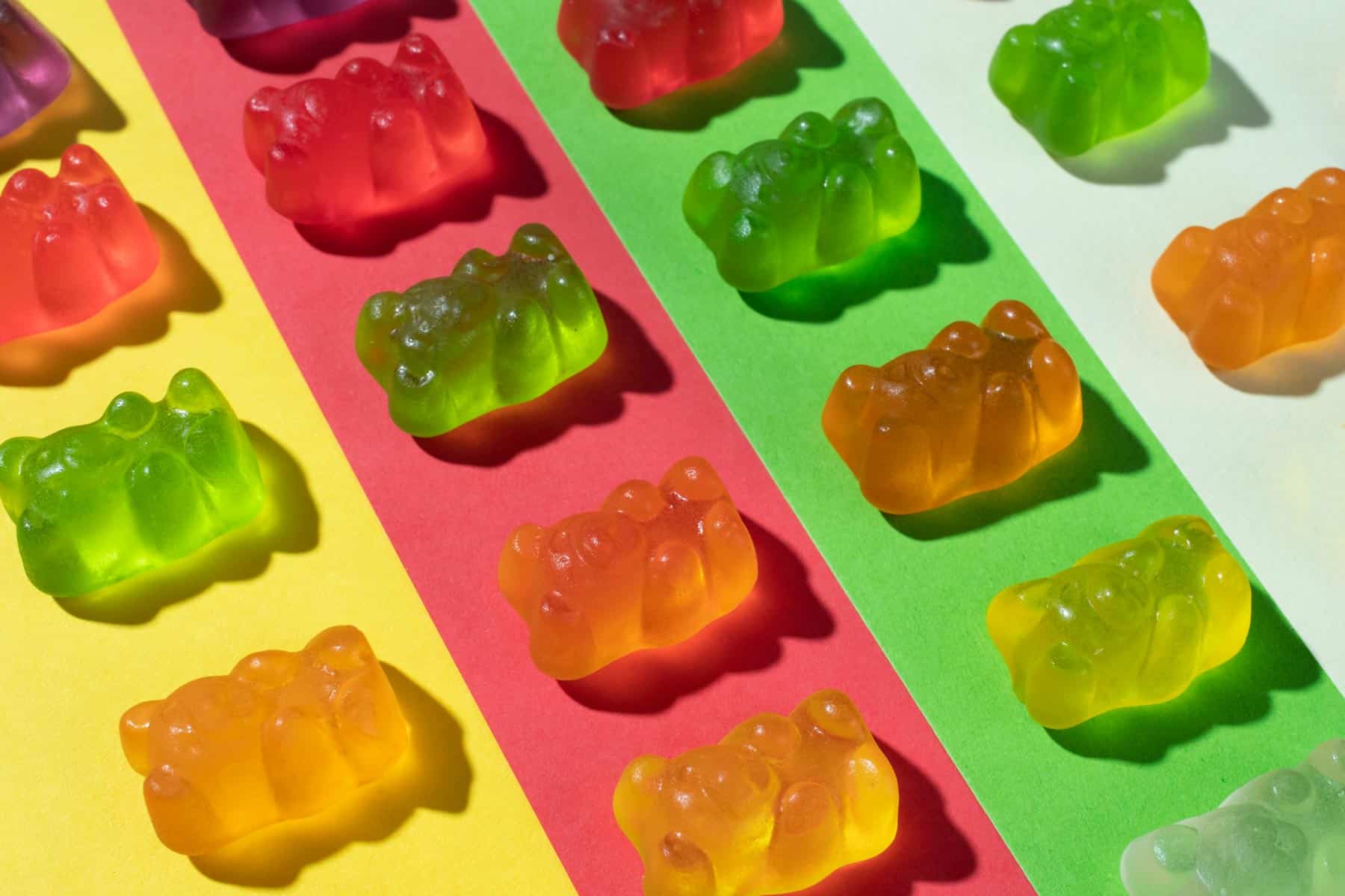 Uncovering the Pros and Cons of Delta 8 and Delta 9 Gummies